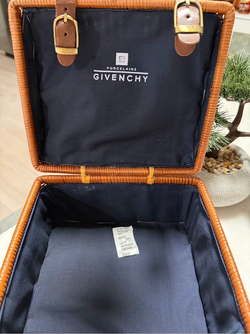 Givenchy Rattan Storage - Picture 2 of 9